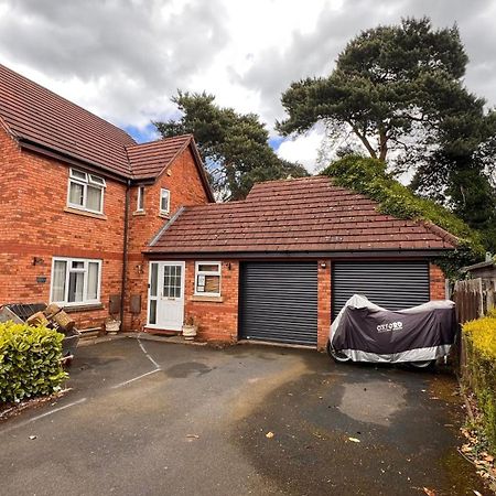 Richard'S Home Kidderminster Exterior photo